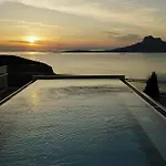 Wood Hotel 4*