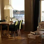 Отель Wood 4*