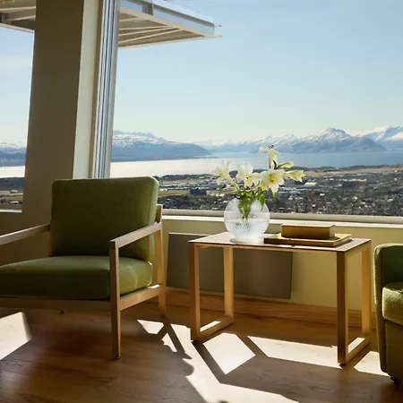 Wood Hotel Bodo