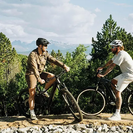 Wood Ξενοδοχείο 4*