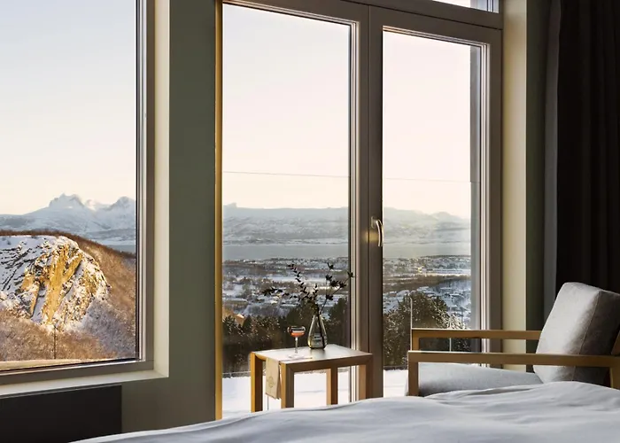 Wood Hotel